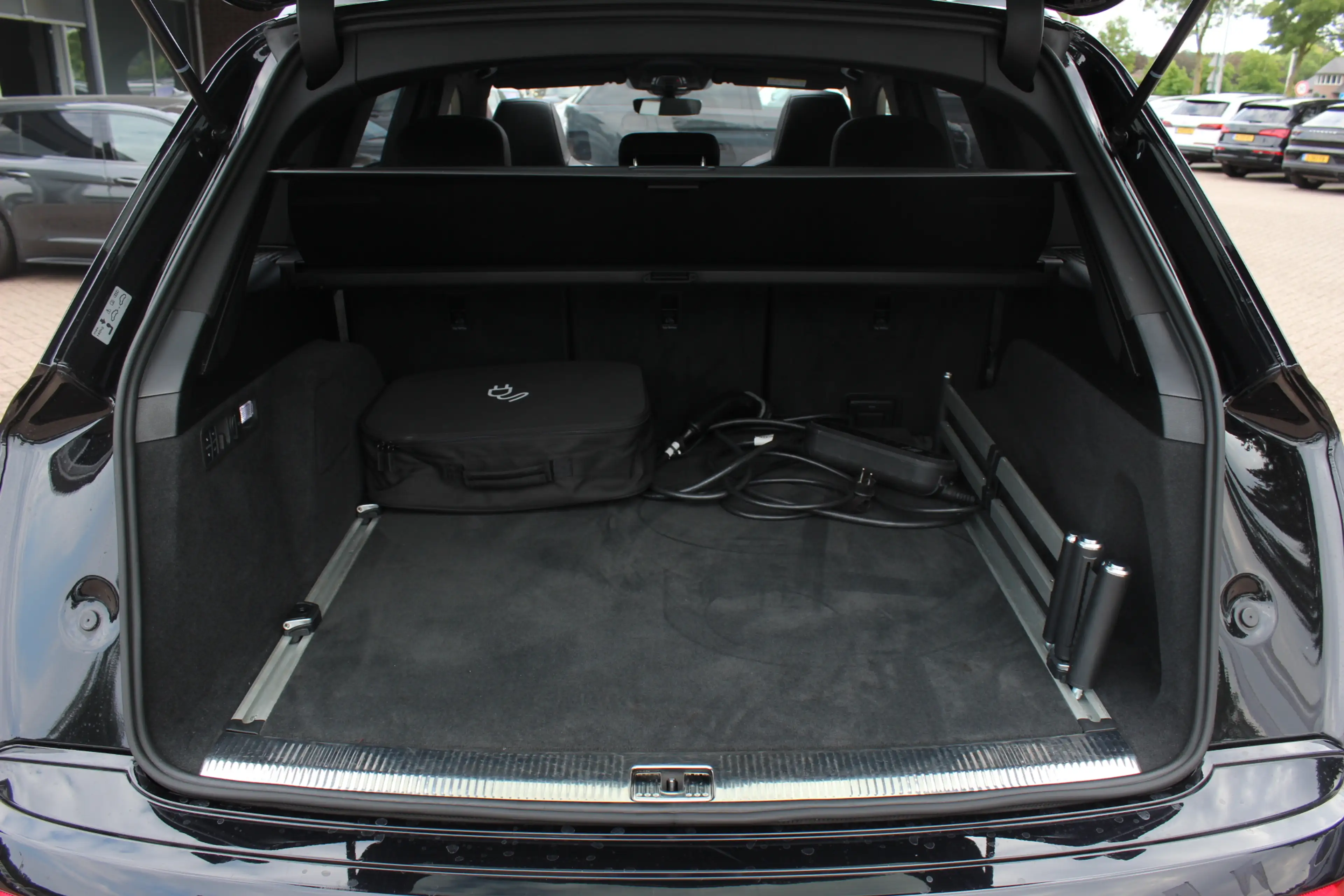 Audi Q7 60 TFSI e quattro Competition / SoH 91,5% / Trekha — photo 17