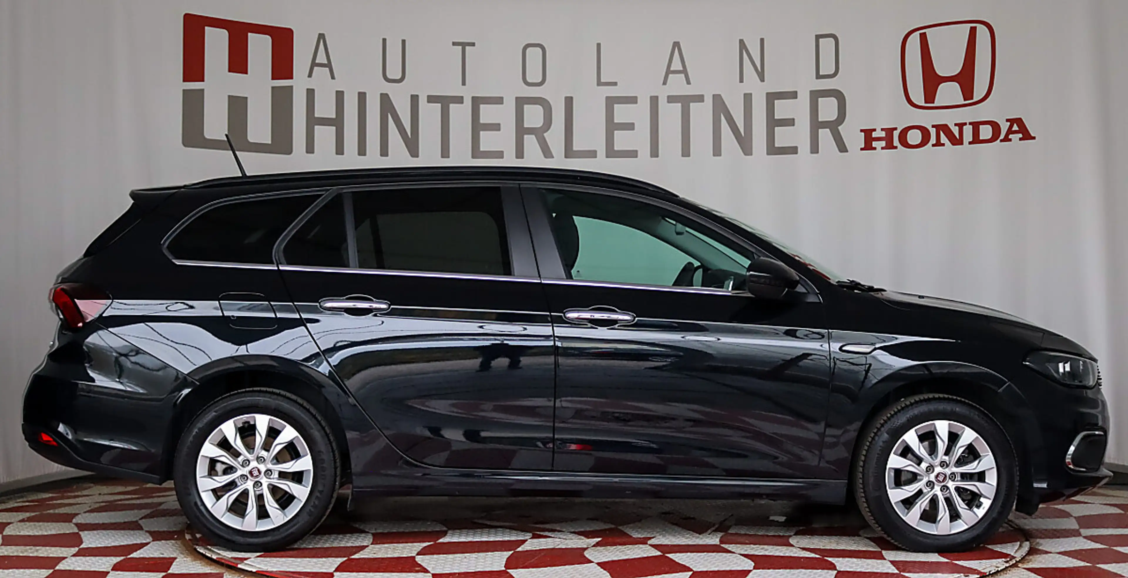 Fiat Tipo Lounge+ LED XENON NAVI KAMERA — photo 8