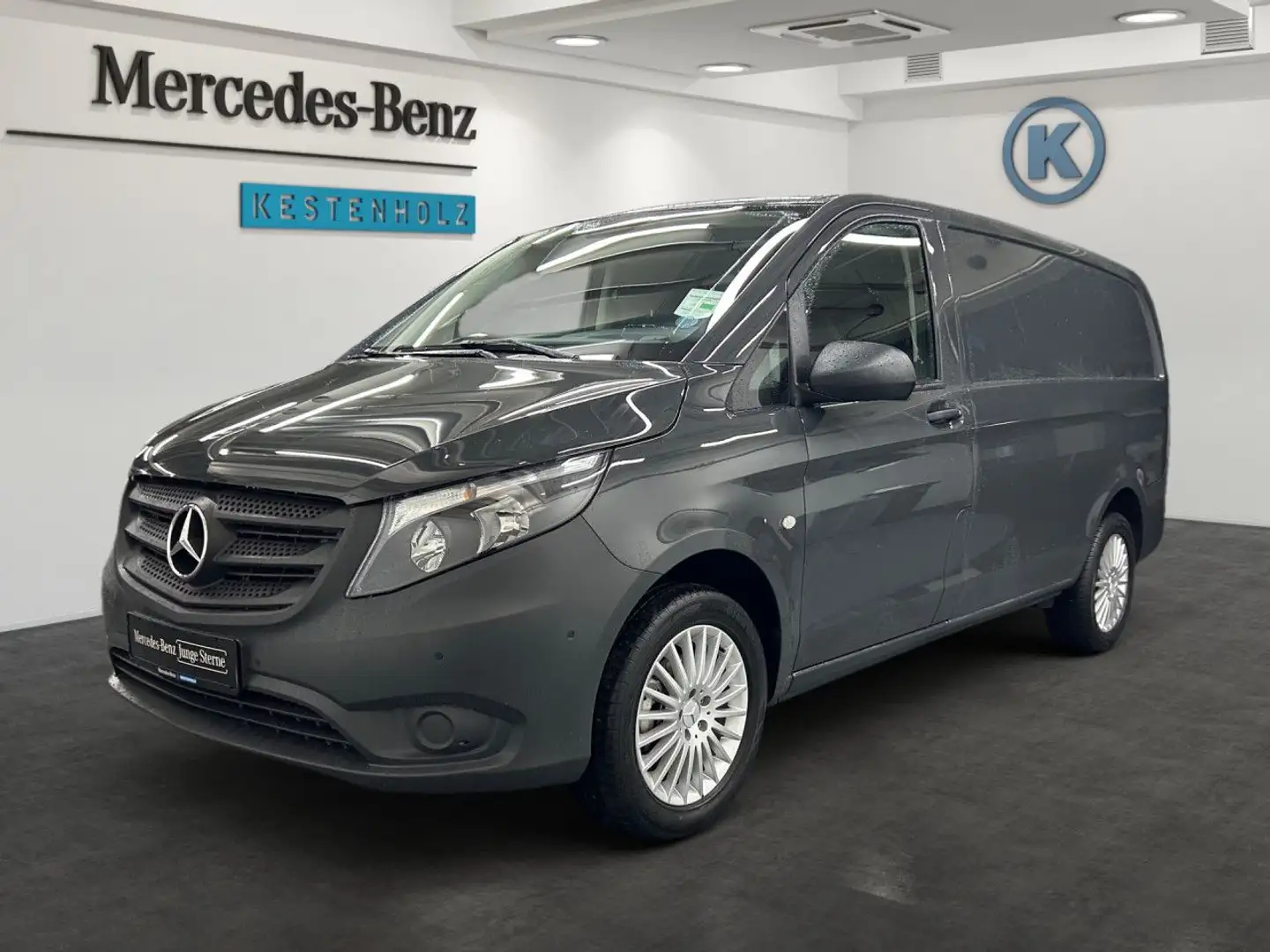 Mercedes-Benz Vito eVito 111 Kasten Lang Schwarz - 2