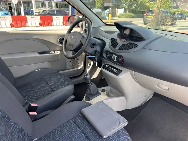 Renault Twingo view 2