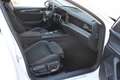 Volkswagen Passat Variant 2.0 TDI SCR Elegance DSG Weiß - thumbnail 10