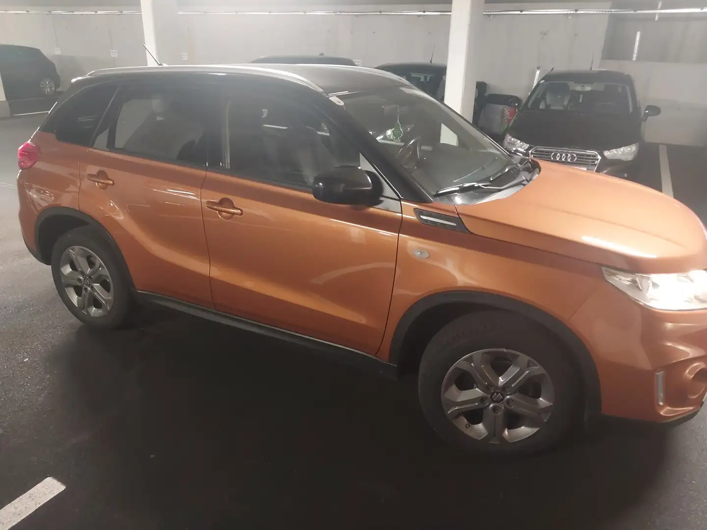 Suzuki Vitara 1,6 Allgrip Orange - 1