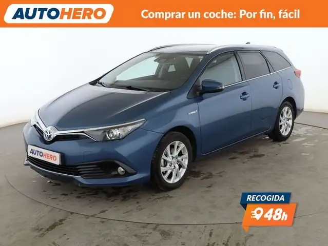 2017 Toyota Auris in Blue for sale