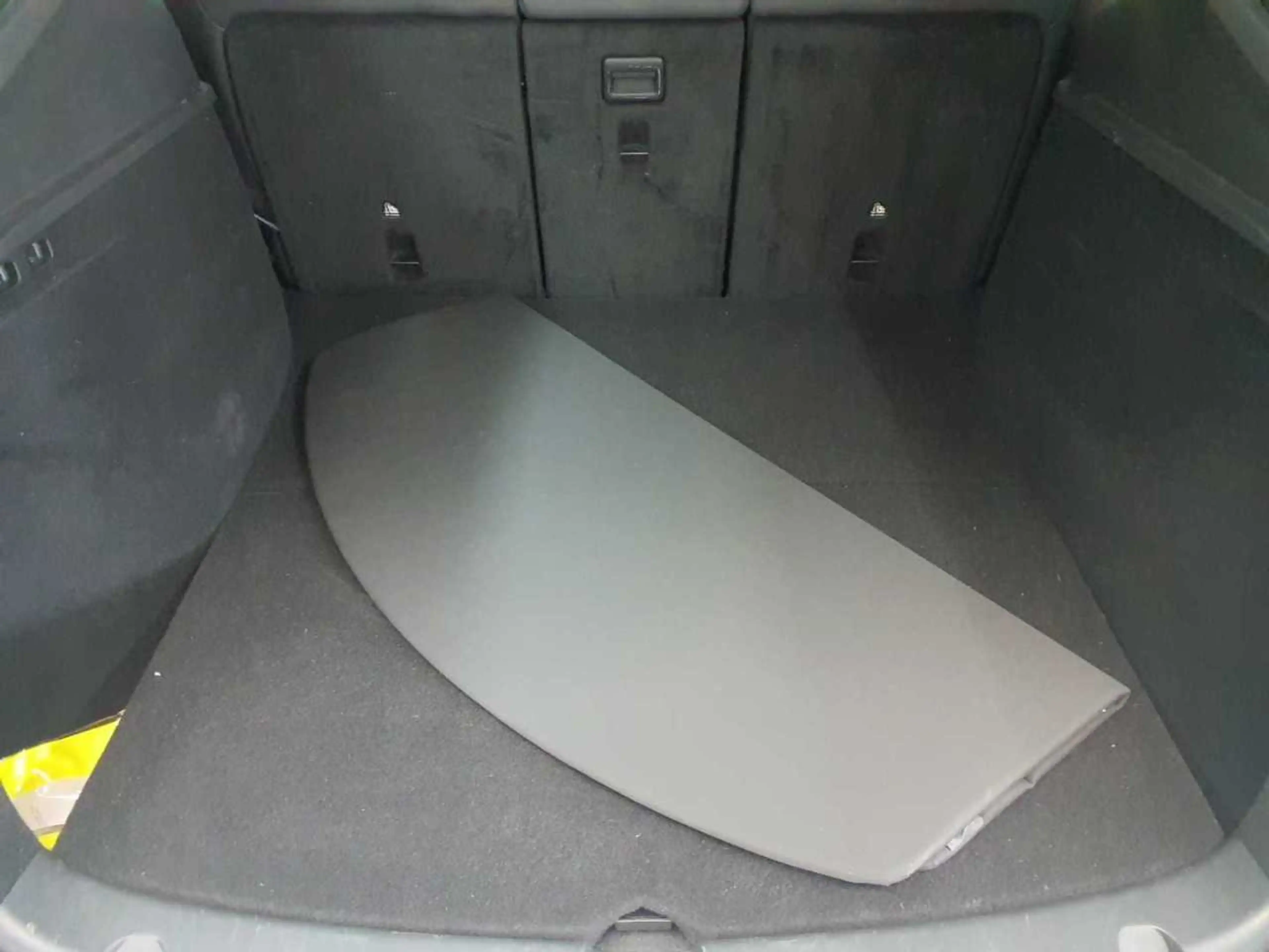 Tesla Model Y Long Range Dual Motor AWD — photo 15
