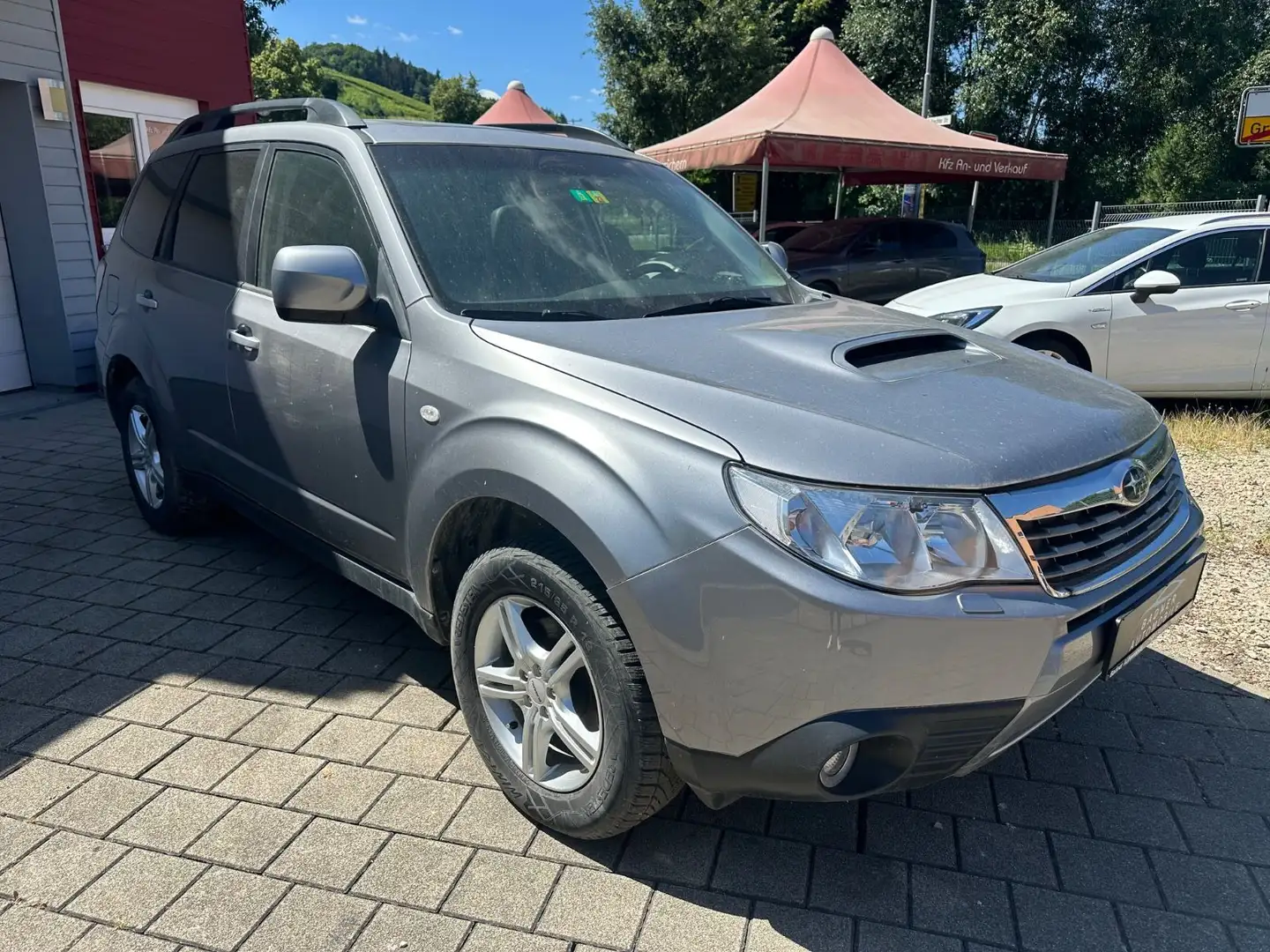 Subaru Forester 2.5XT Turbo Businesspaket Autom. Grau - 1