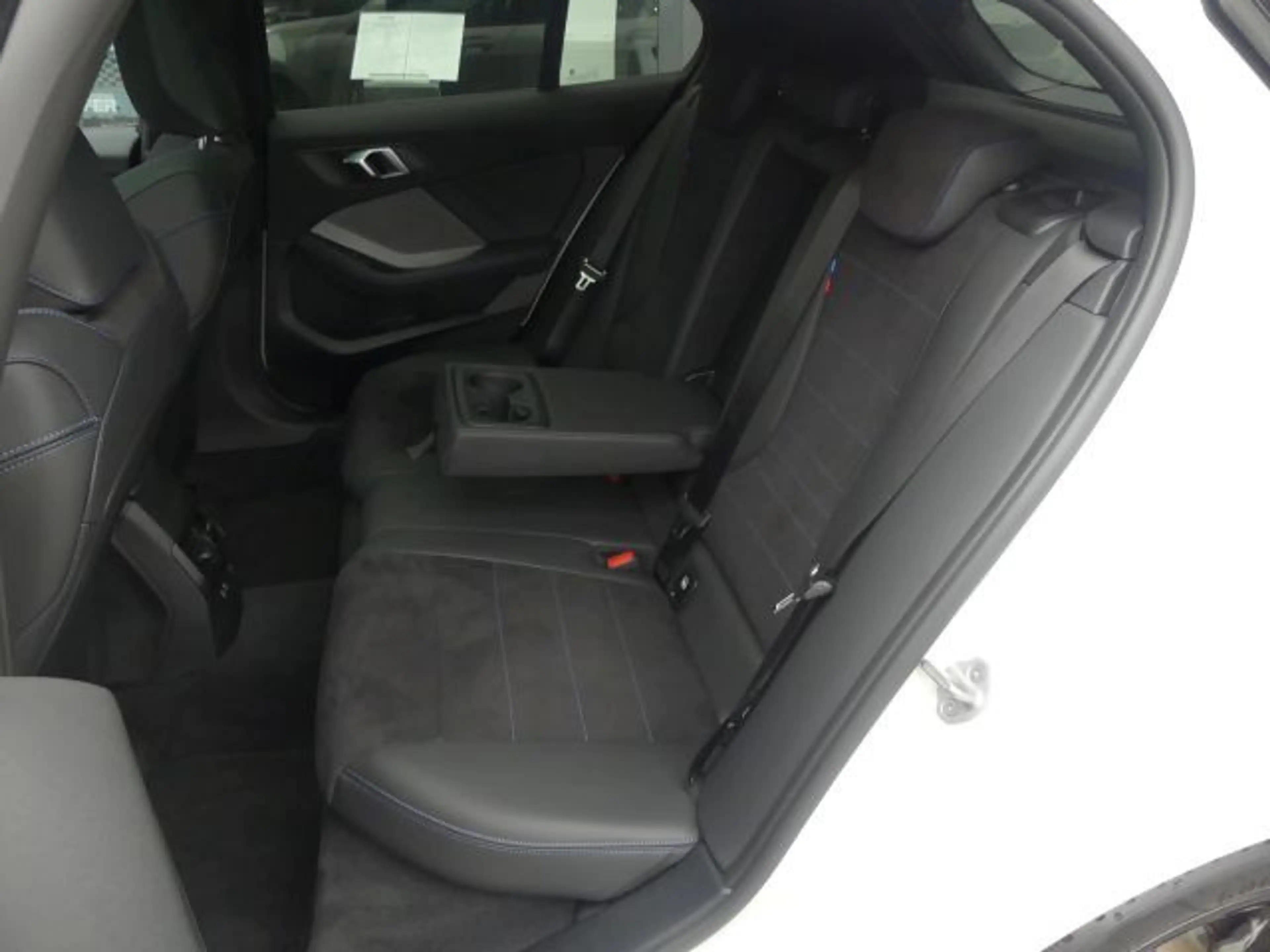 BMW 120 d M Sportp. ACC Pl.*Pano*Headup+HarmKard°AHK — photo 11