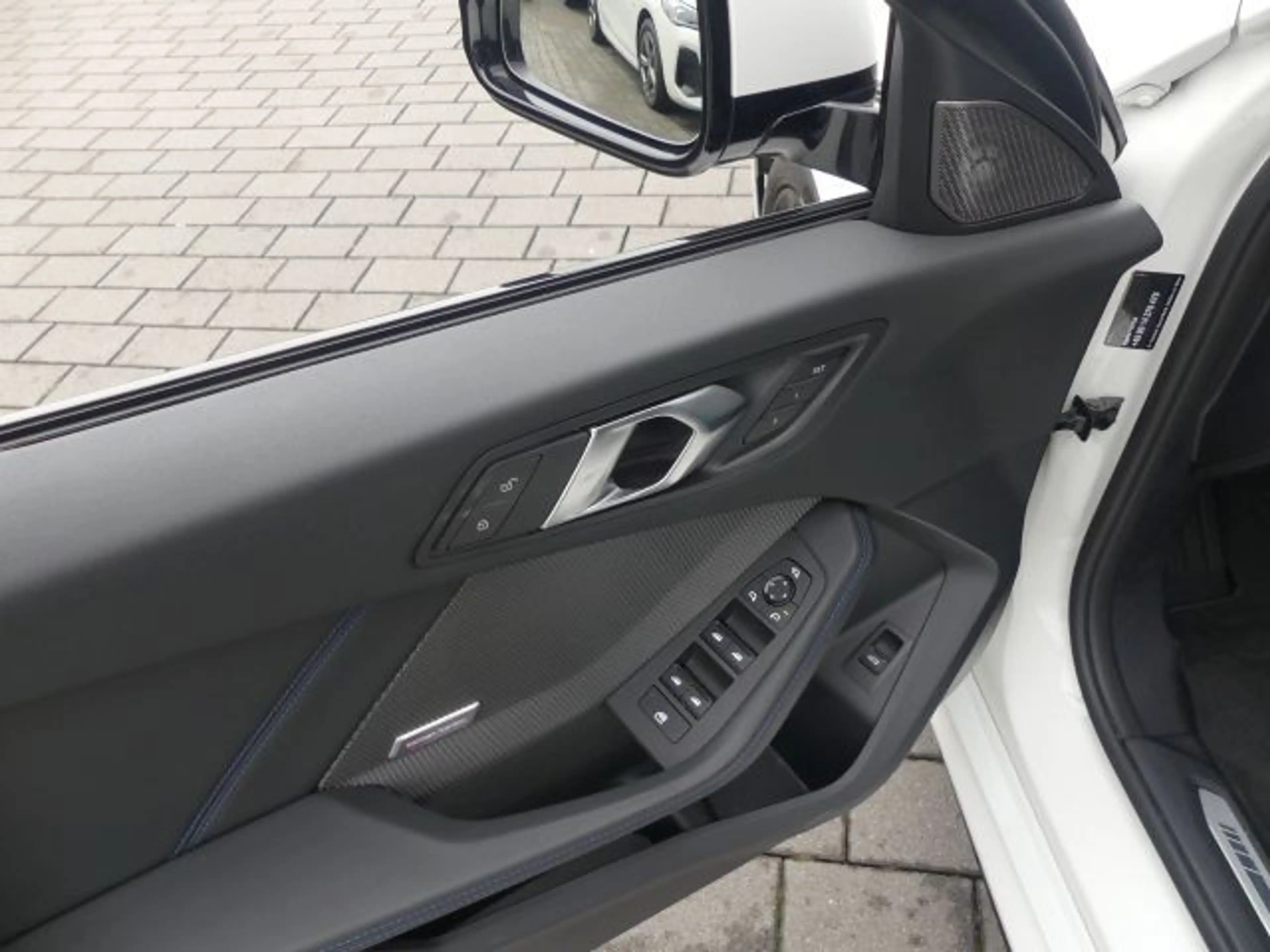 BMW 120 d M Sportp. ACC Pl.*Pano*Headup+HarmKard°AHK — photo 12