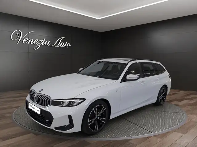 BMW 318 318i Touring M Sport 156cv Tetto Panoramico ACC Sedili riscaldati Navi Keyless Fari LED Sportivi