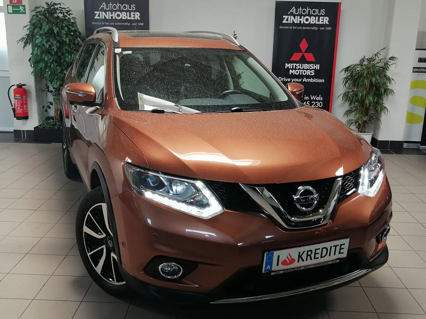 Nissan X-Trail X-TRAIL 2,0dCi Tekna Aut. ALL-MODE 4x4i Braun - 2