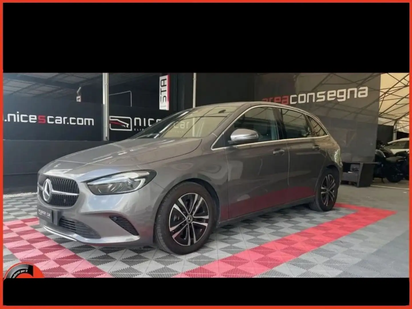 Mercedes-Benz B 180 B 180 Automatic Progressive Advanced Gris - 1