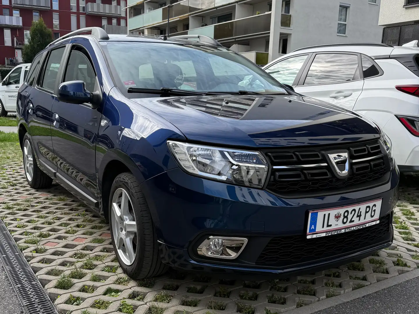 Dacia Logan Logan MCV Ambiance TCe 90 S Blau - 1