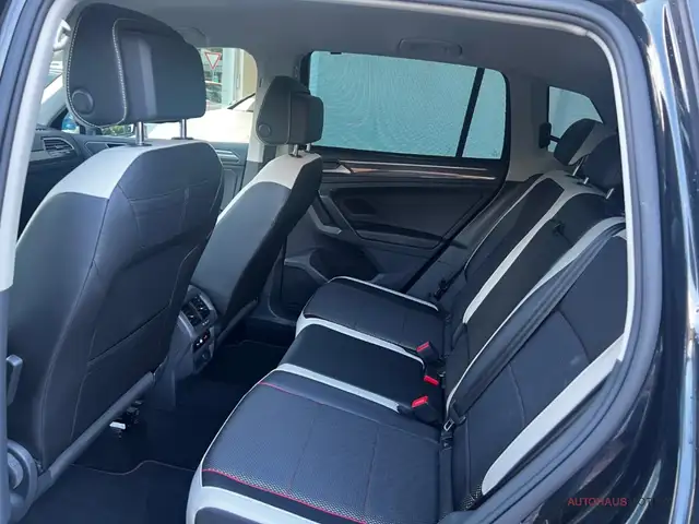 Volkswagen Tiguan view 11