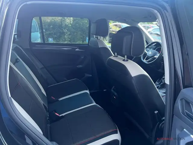 Volkswagen Tiguan view 15
