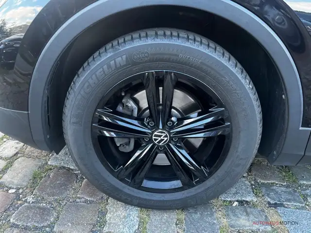 Volkswagen Tiguan view 8