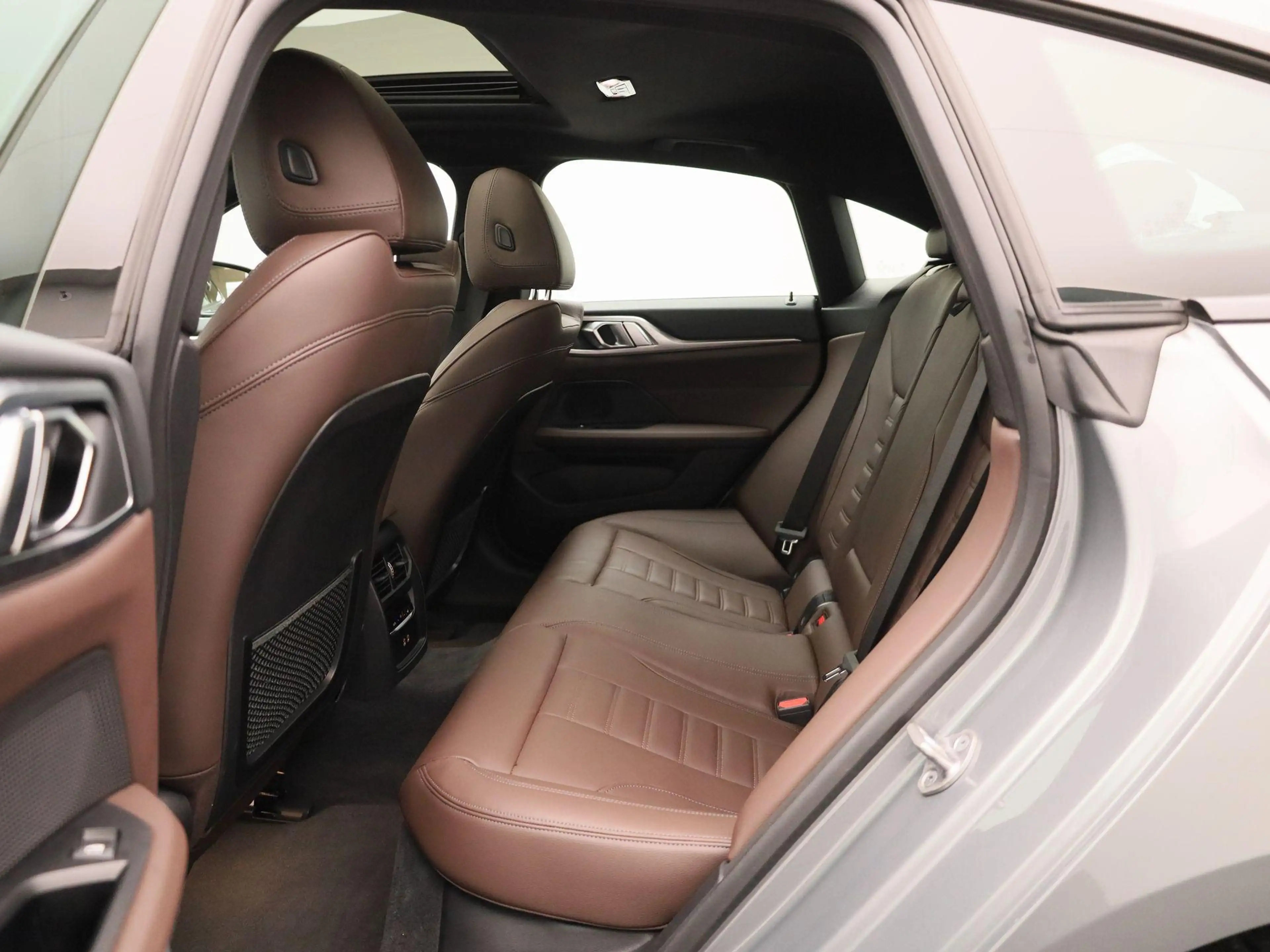BMW i4 eDrive40 High Executive 84 kWh | Schuif-/kanteldak — photo 10