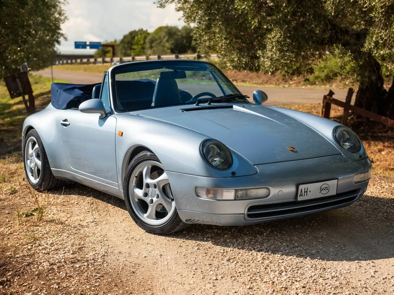 Porsche 993 911 III Carrera 993 911 Cabrio 3.6 Carrera 4, foto 2
