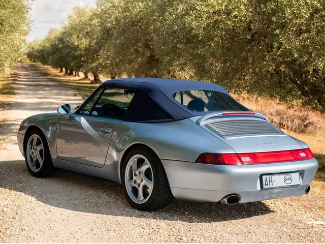 Porsche 993 911 III Carrera 993 911 Cabrio 3.6 Carrera 4