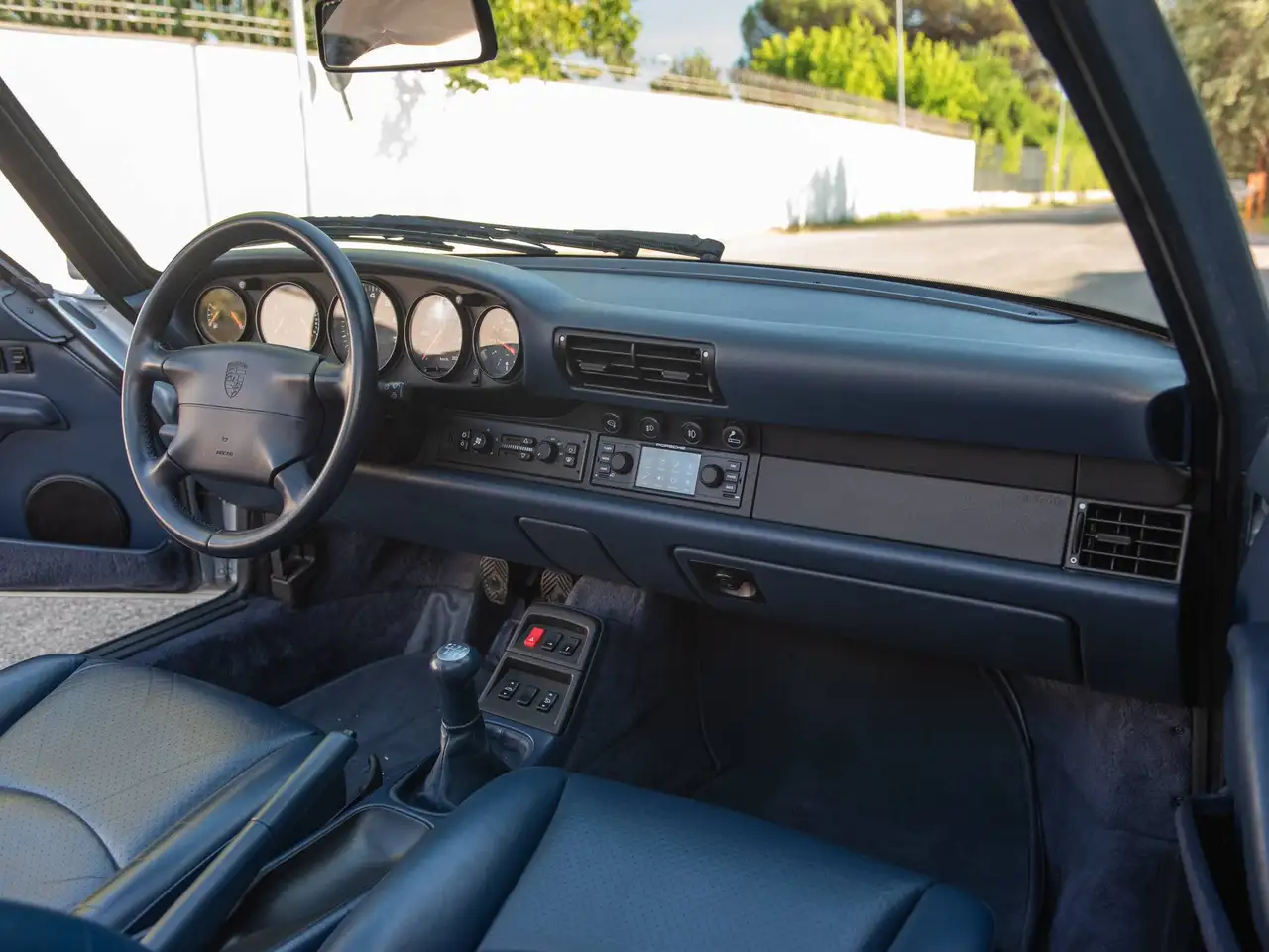 Porsche 993 911 III Carrera 993 911 Cabrio 3.6 Carrera 4, foto 11
