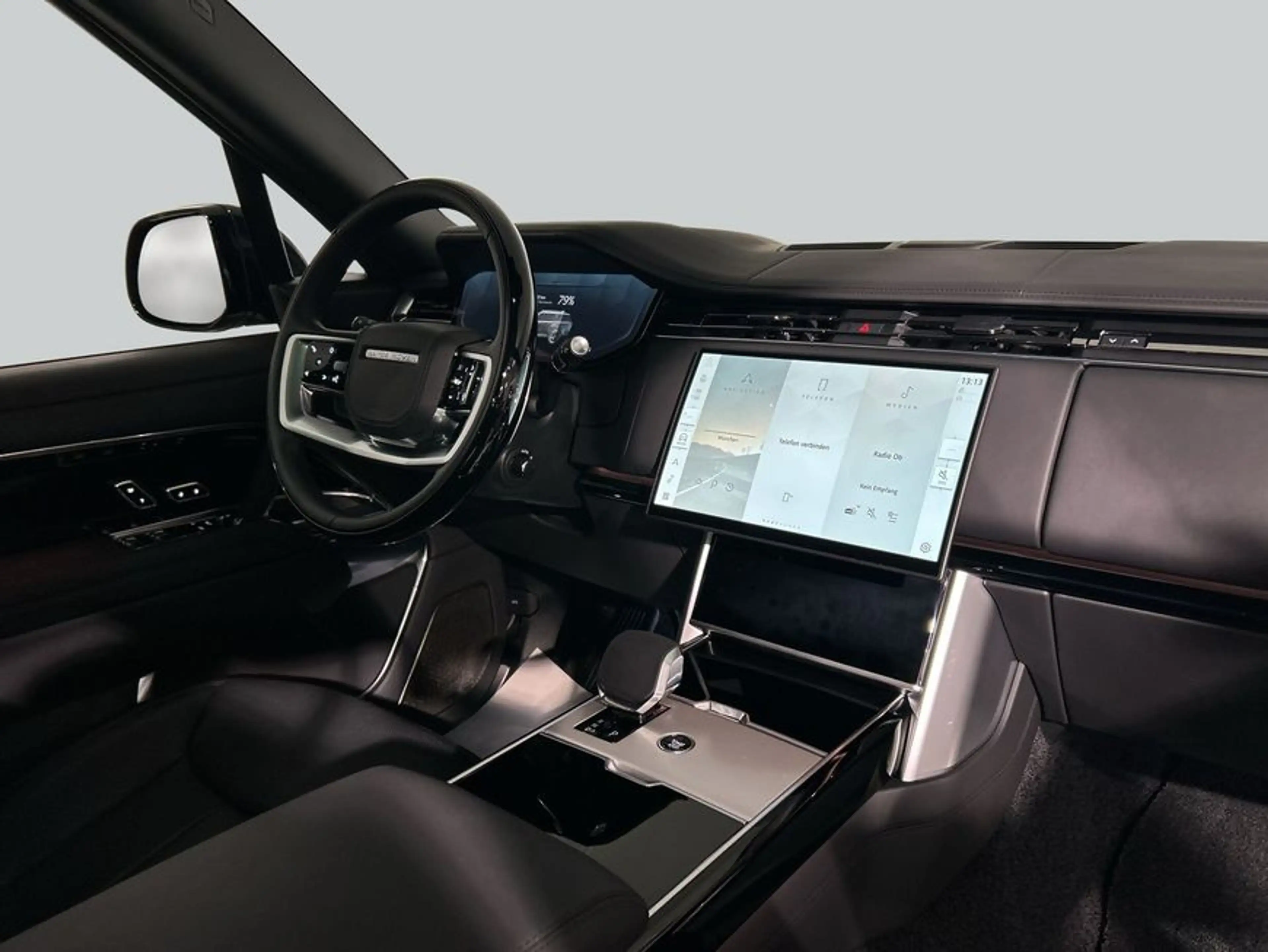 Land Rover Range Rover P550e Hybrid Autobiography — photo 15