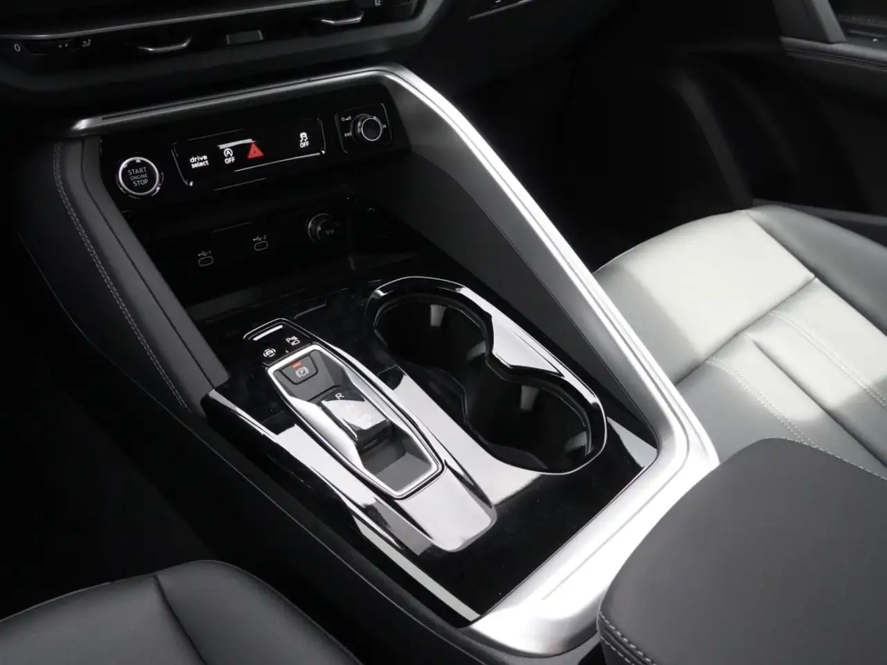 Audi Q5 снимка Audi Q5