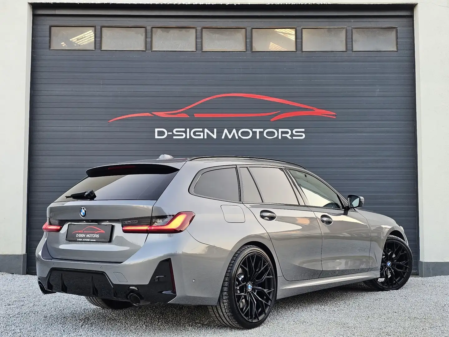 BMW 318 iA TOURING (156ch) M SPORT PACK 2023 42.000km !! Grau - 2