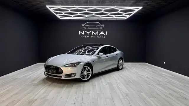 Tesla Model S 85 RWD