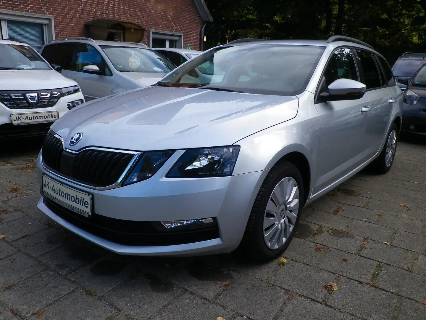 Skoda Octavia Combi Ambition*Automatik,Navi* Argent - 1