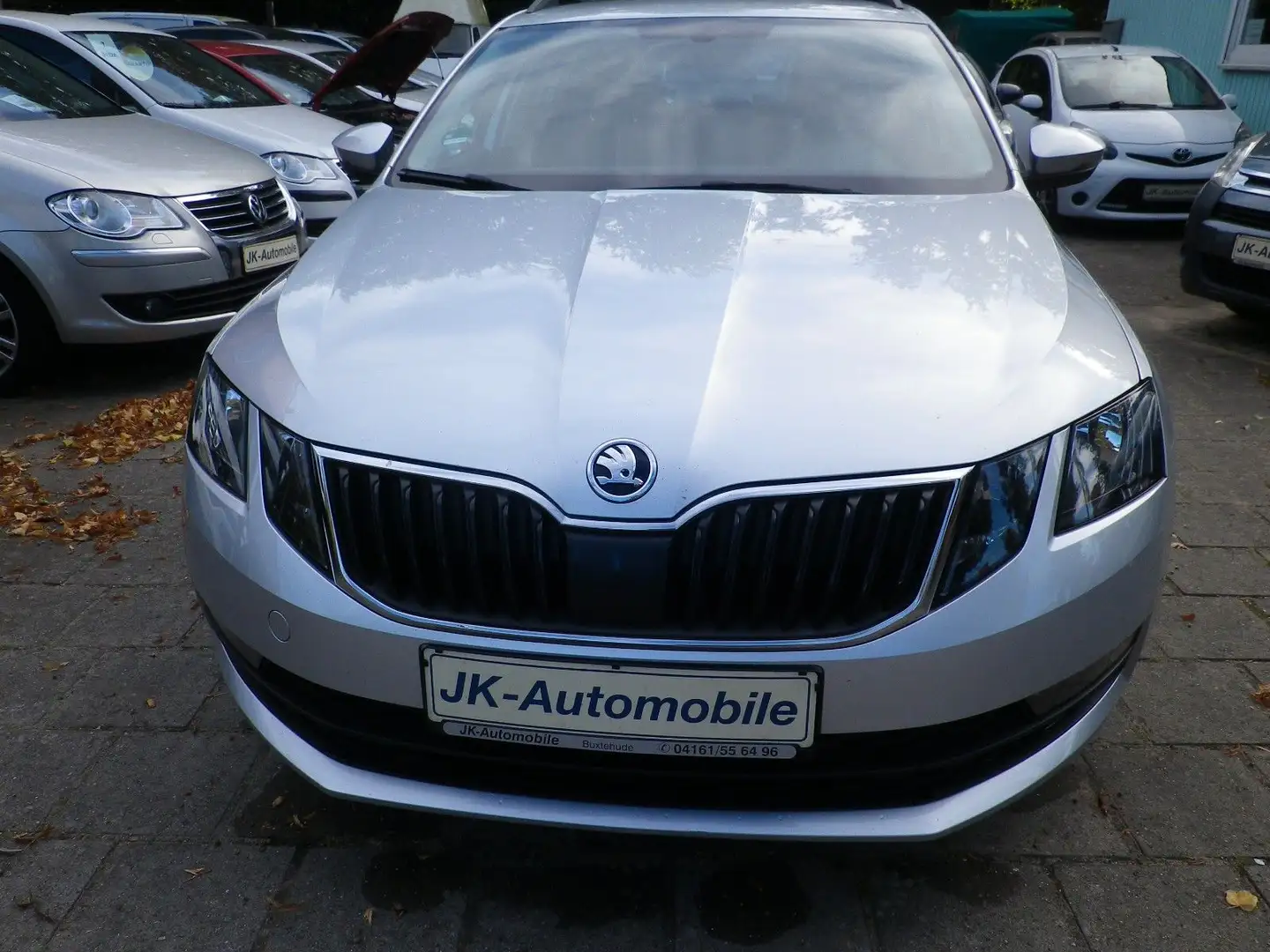 Skoda Octavia Combi Ambition*Automatik,Navi* Argent - 2