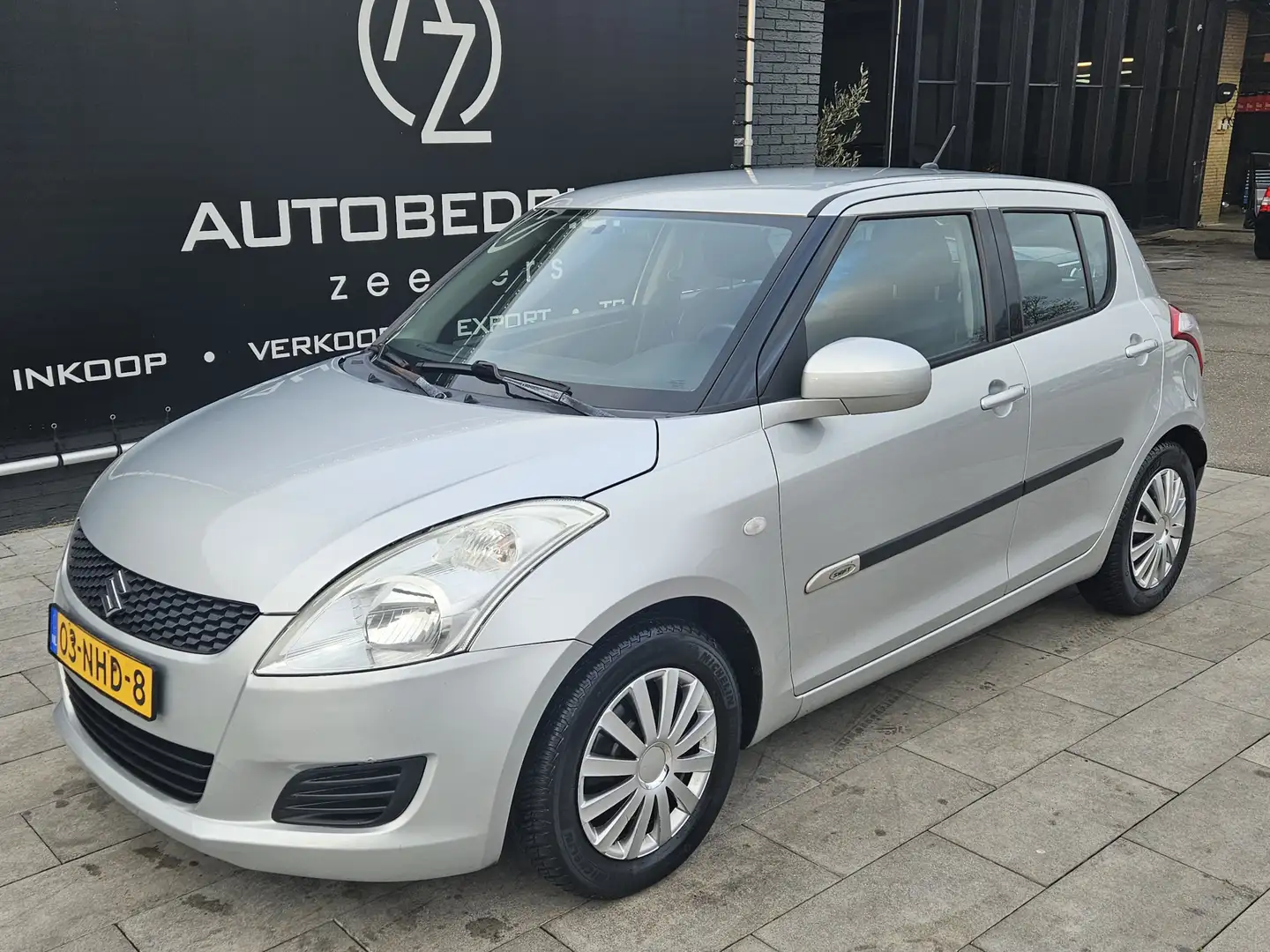 Suzuki Swift 1.2 Bandit EASSS *AC* Grau - 2