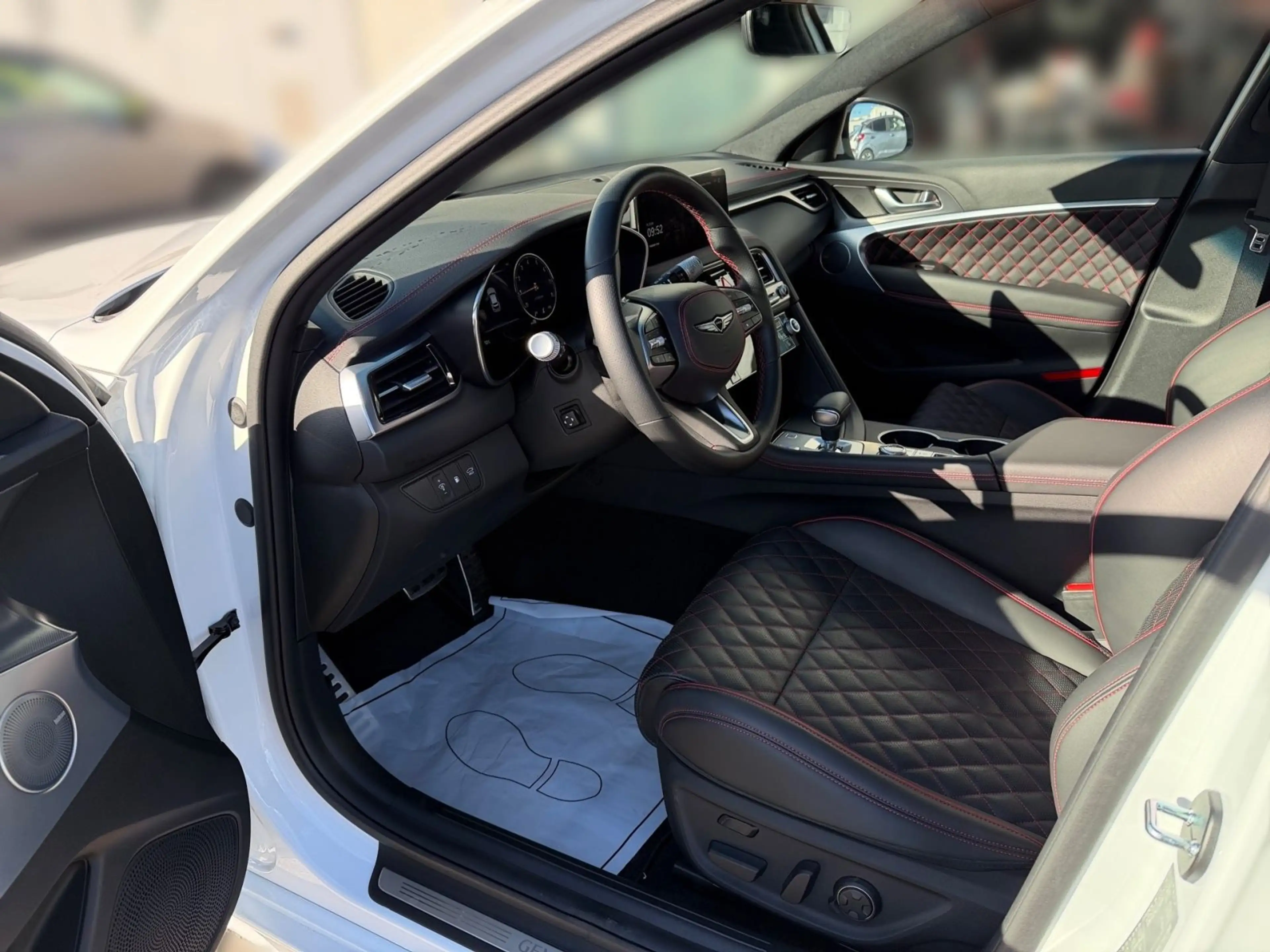 Genesis G70 Shooting Brake 2.0 T-GDi Shooting Brake Spor — photo 7