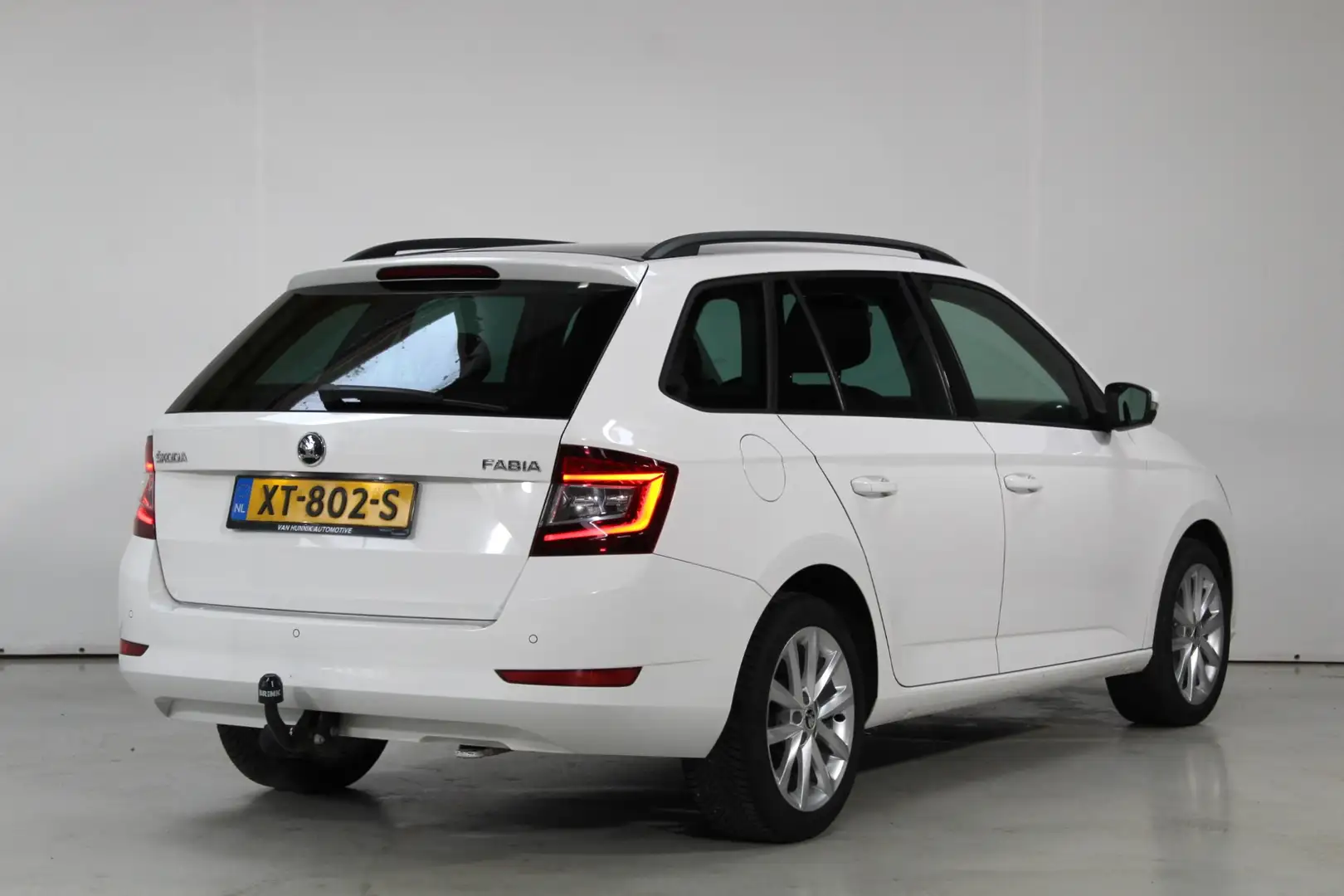 Skoda Fabia Combi 1.0 Business Edition | Carplay | DAB | Clima Weiß - 2