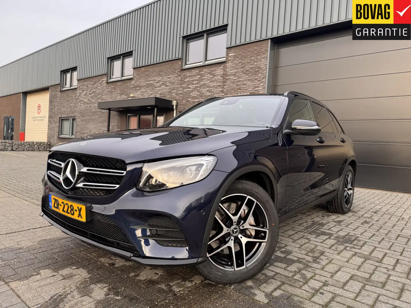 Mercedes-Benz GLC 250 4MATIC Sport Edition Premium | 1E EIGENAAR | 12MND Blauw - 1