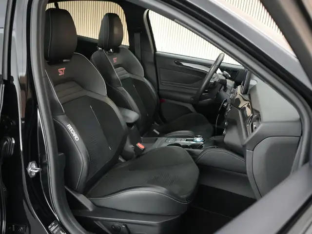 Ford Focus view 5