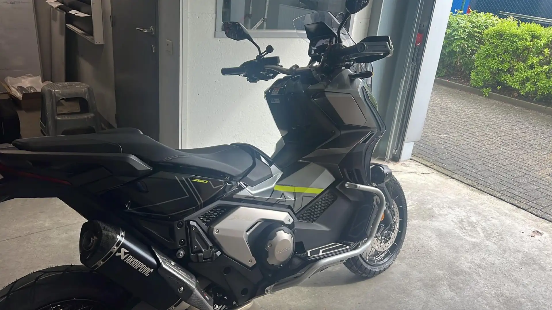 Honda X-ADV Akrapovic - 2