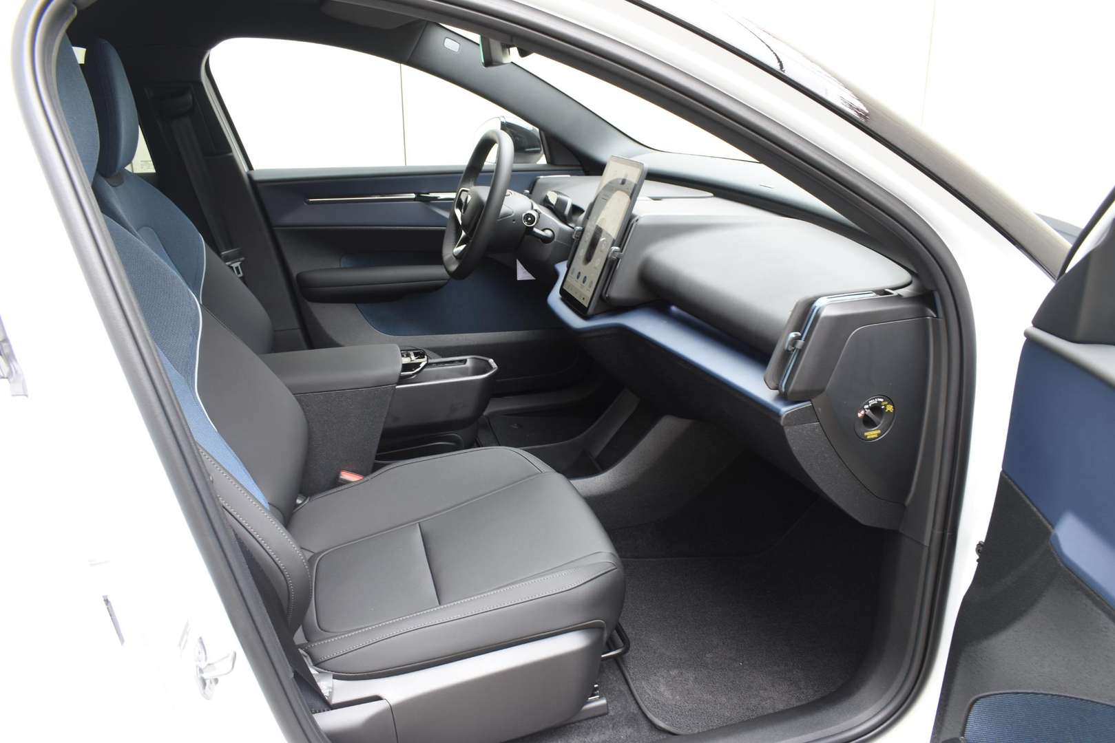 Volvo EX30 - 2025 - Joinsteer - #13