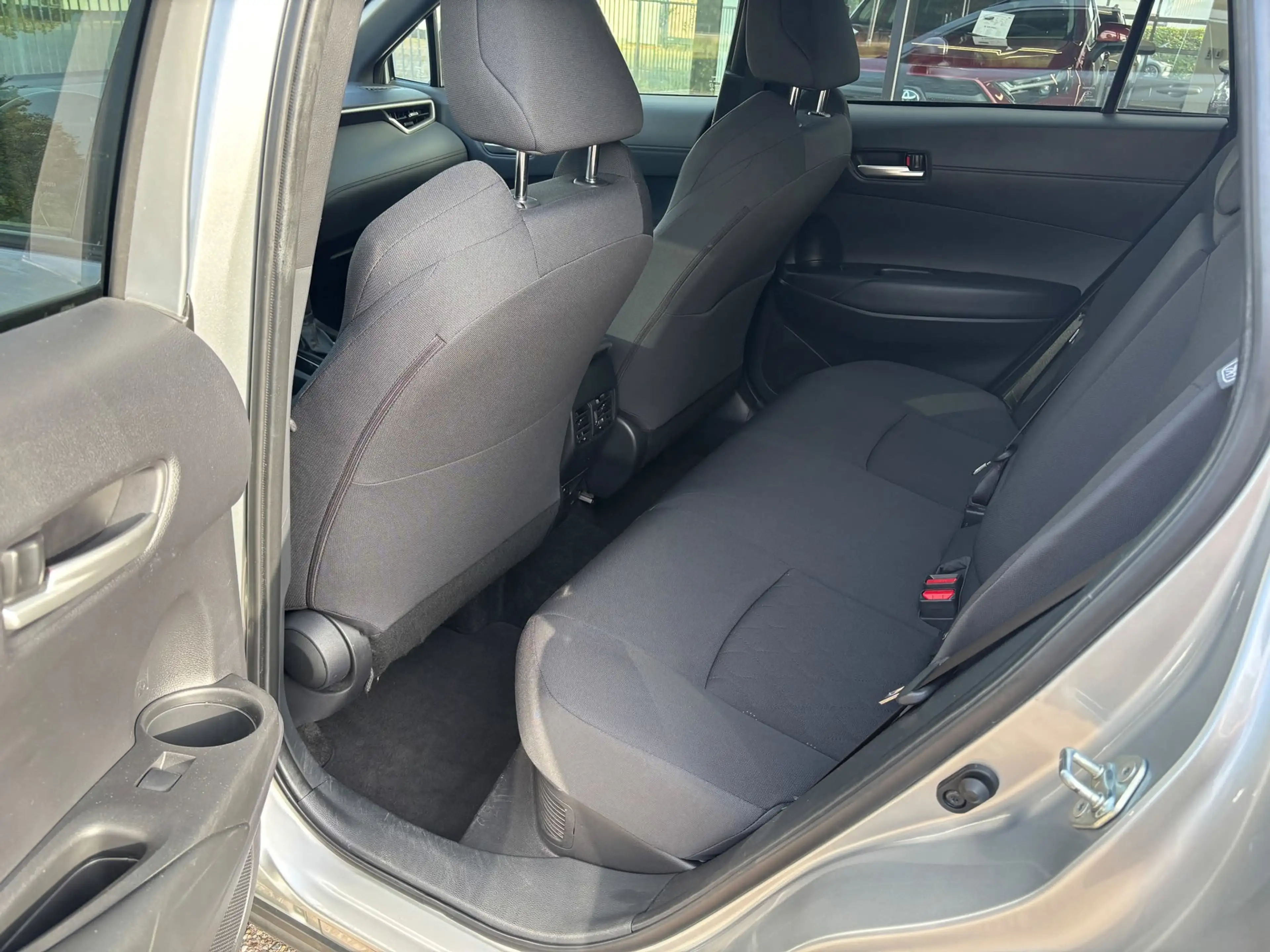 Toyota Corolla Cross 2.0 High Power Hybrid First Edition — photo 11