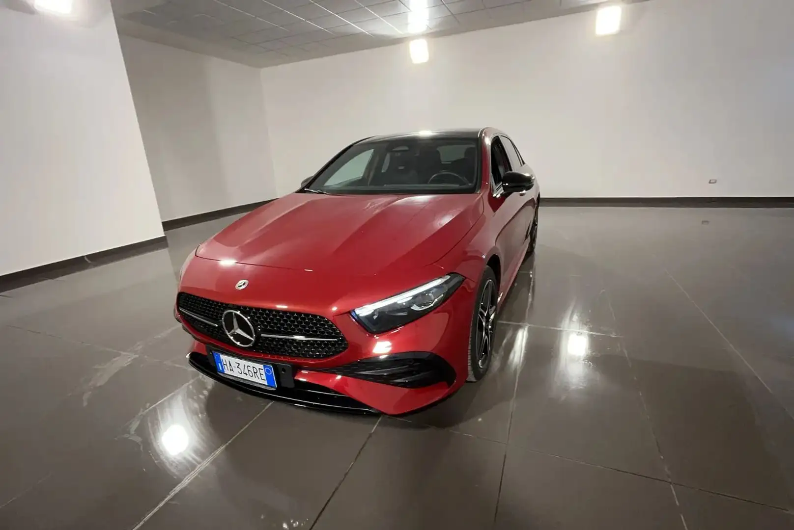 Mercedes-Benz A 250 Classe A 250e AMG Advanced Plus auto Rood - 1