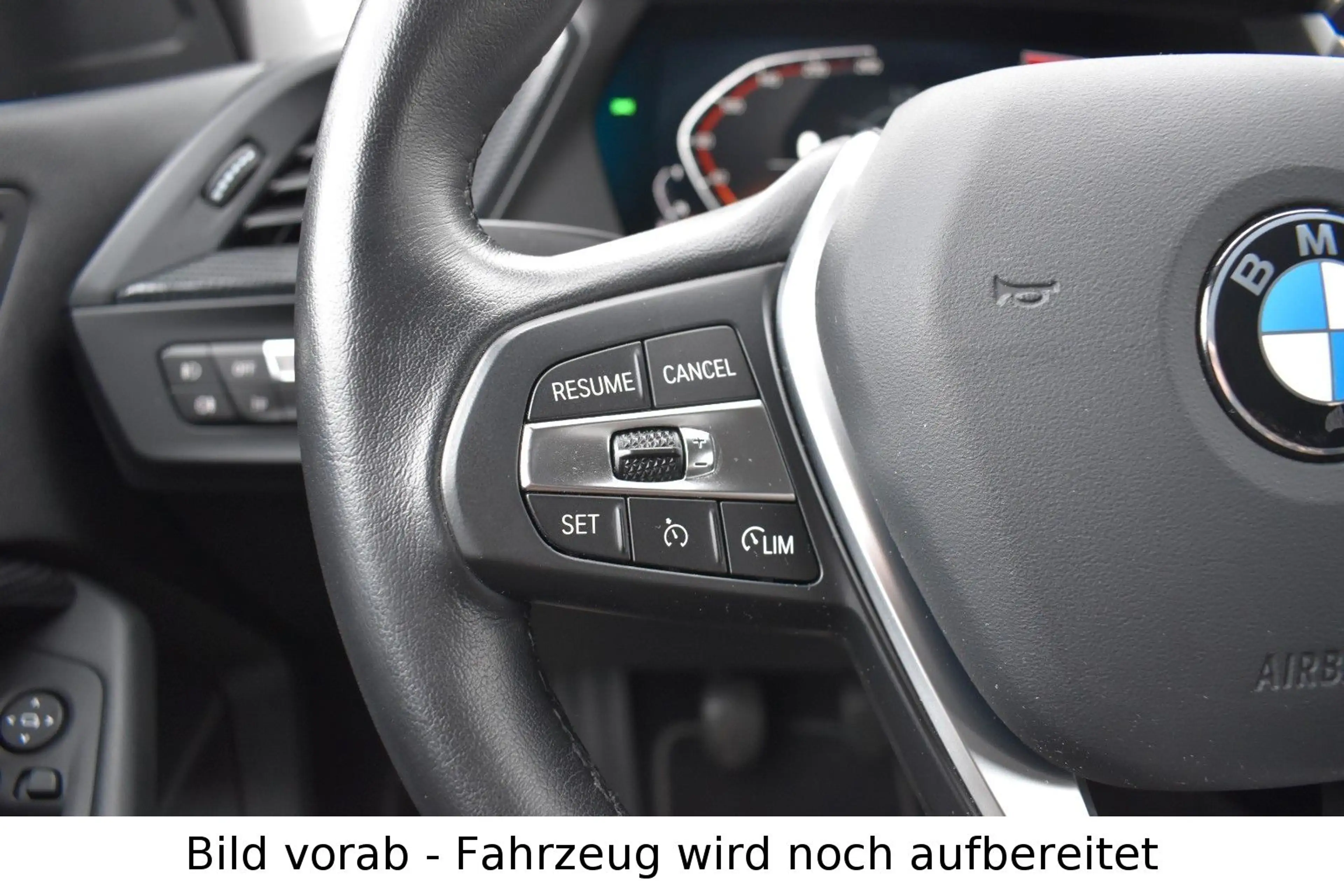 BMW 118 i Sport Line Navi Keyless adapt. LED Klimaaut — photo 15