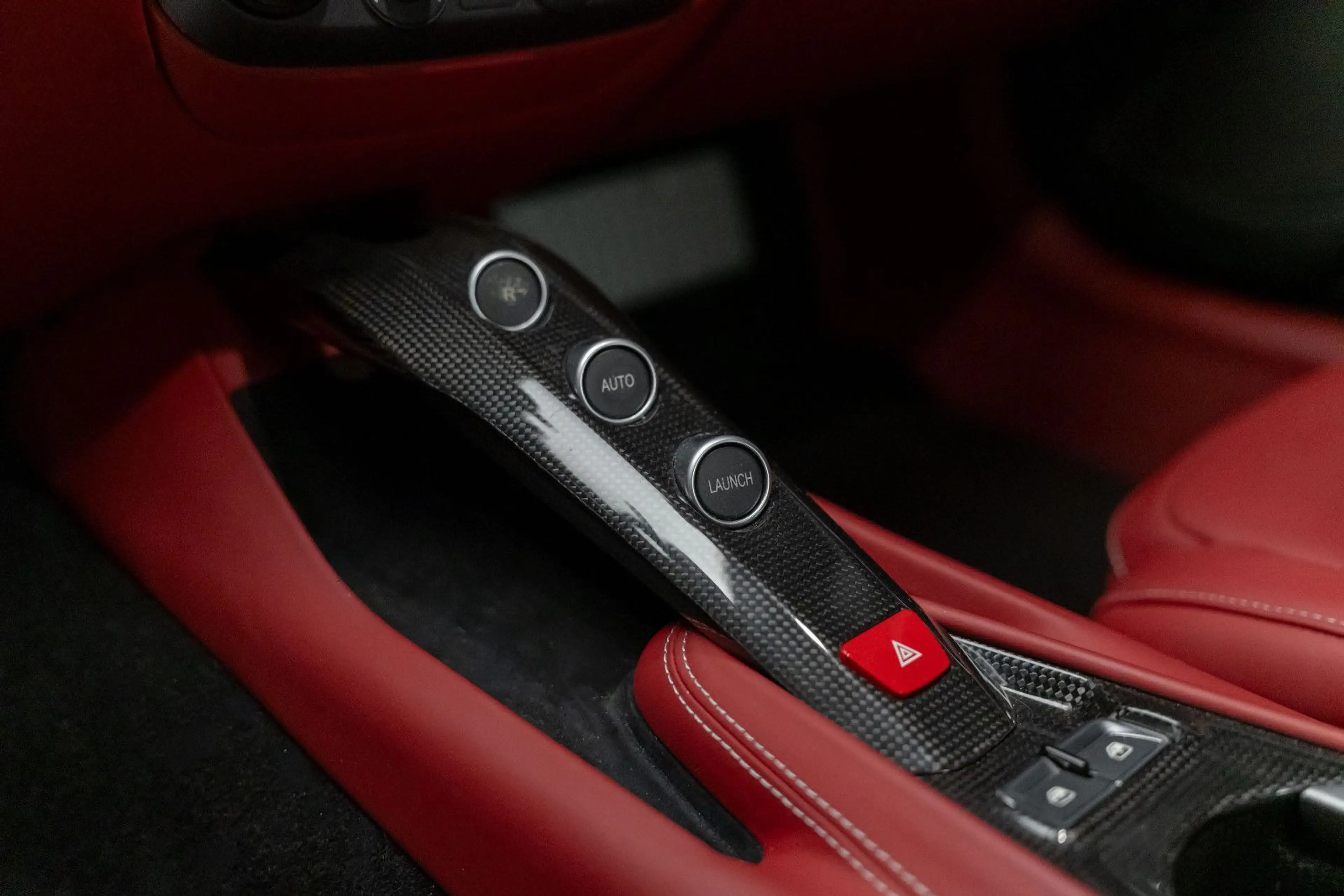 Ferrari F12 Berlinetta *Carbon*Lift*Atelier*Garantie* — photo 14