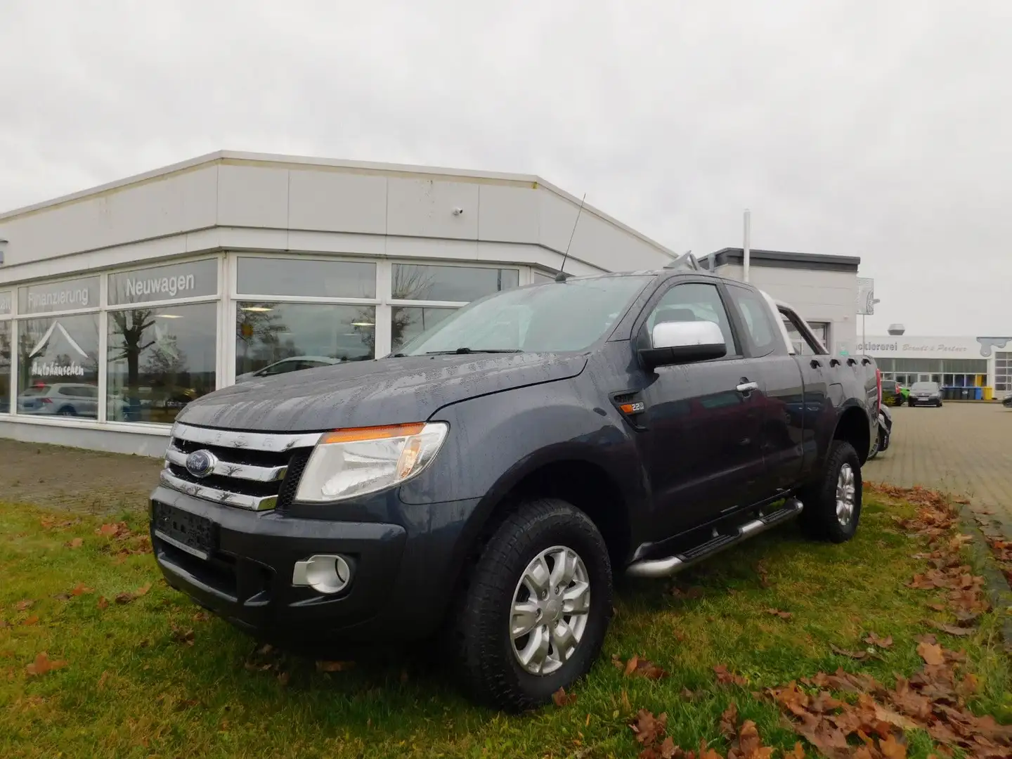 Ford Ranger 2.2 TDCi XLT Extrakabine 4x4 AC/AHZ/Bügel Grau - 1
