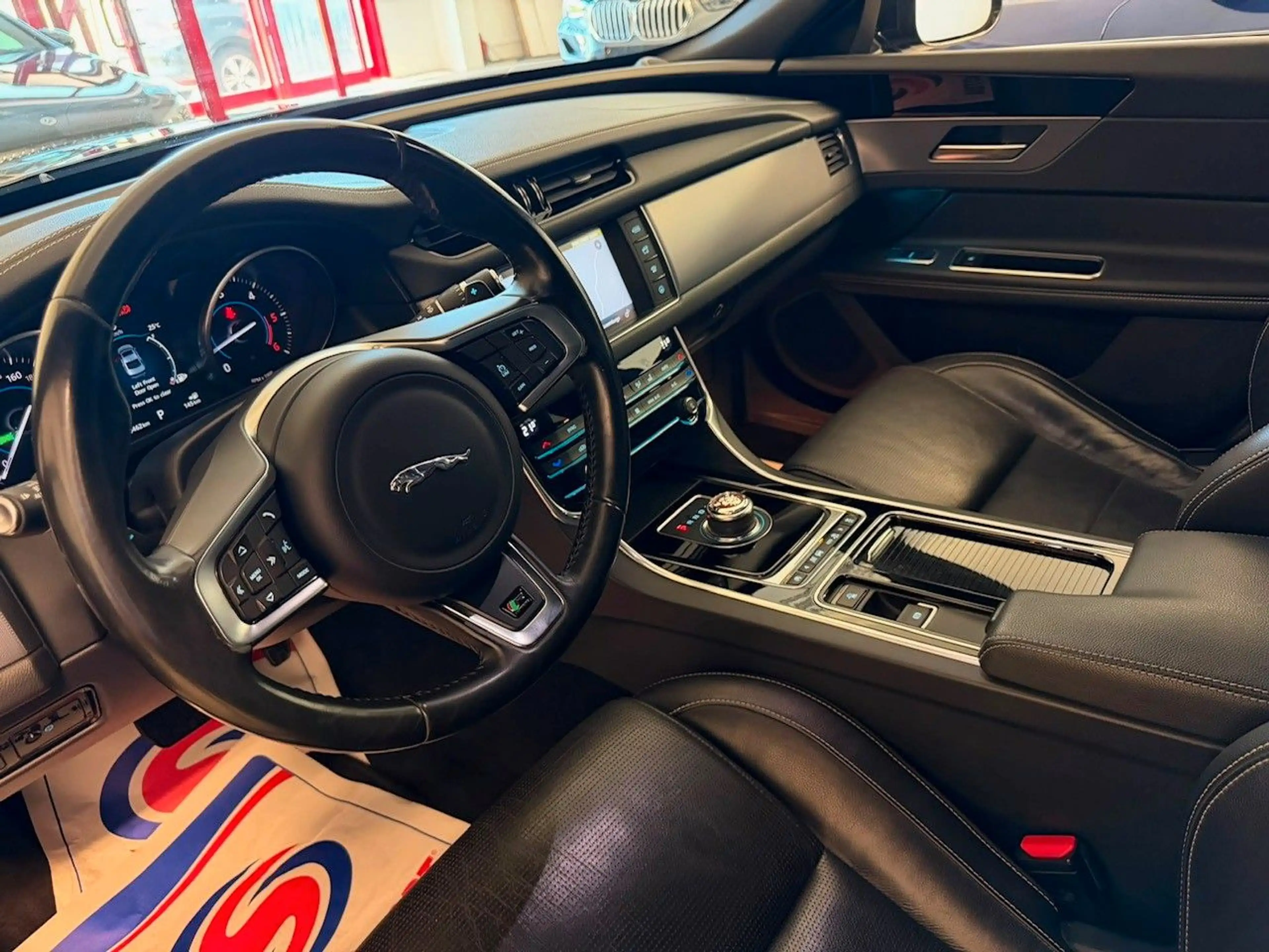 Jaguar XF R-Sport**NAVI**LEDER**R-KAMERA**SHZ** — photo 7