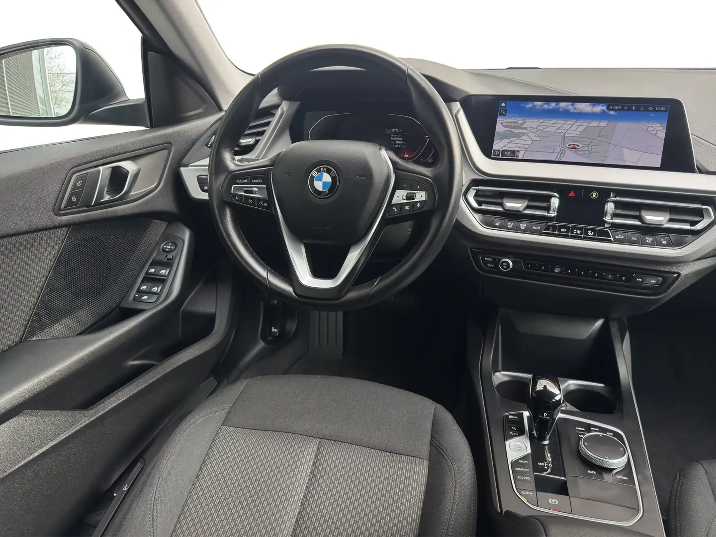 BMW 218 i  Gran Coupé Schwarz - 2