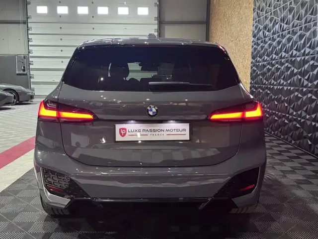 BMW M view 8