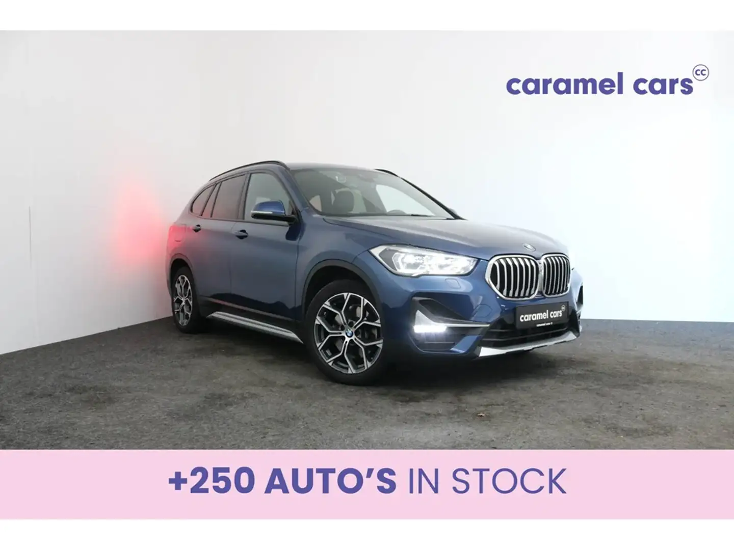 BMW X1 X-DRIVE 25e PHEV AUTOMAAT*FULL OPTION*HARMON KARDO Blauw - 1