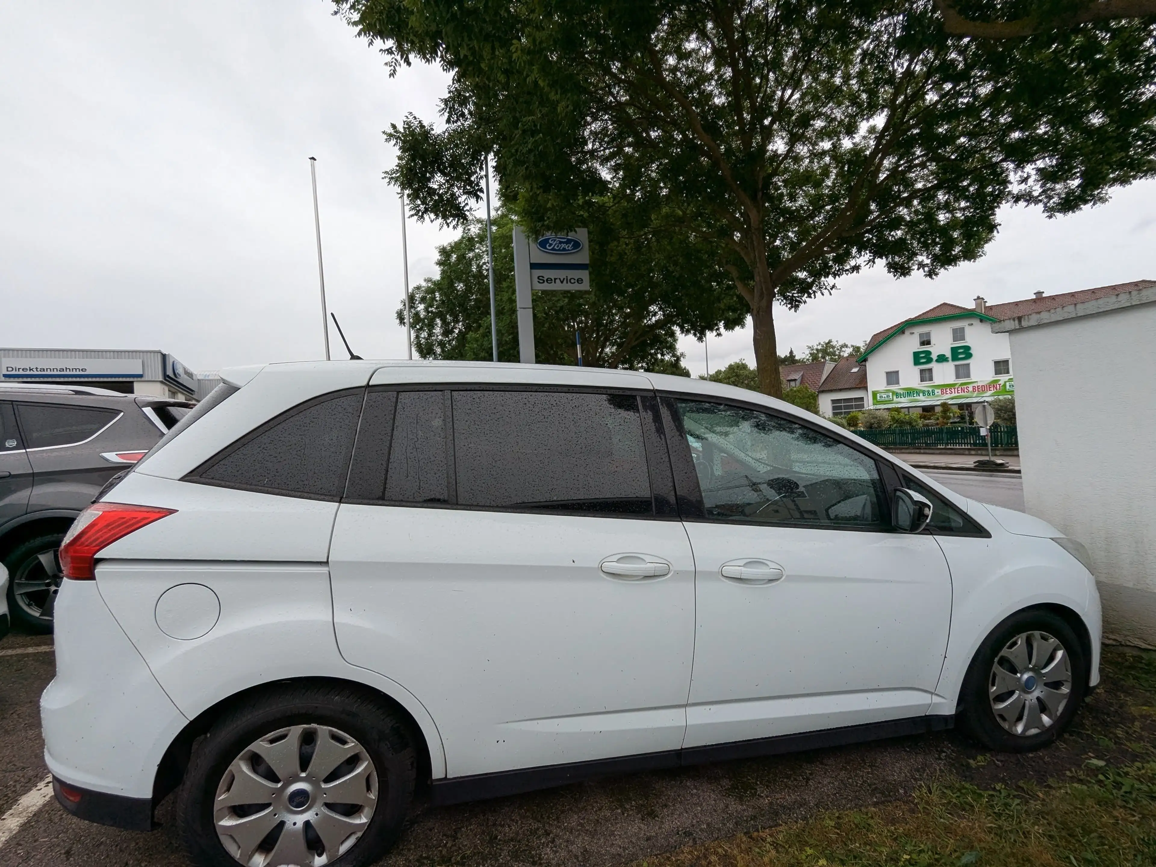 Ford Grand C-Max Trend — photo 2