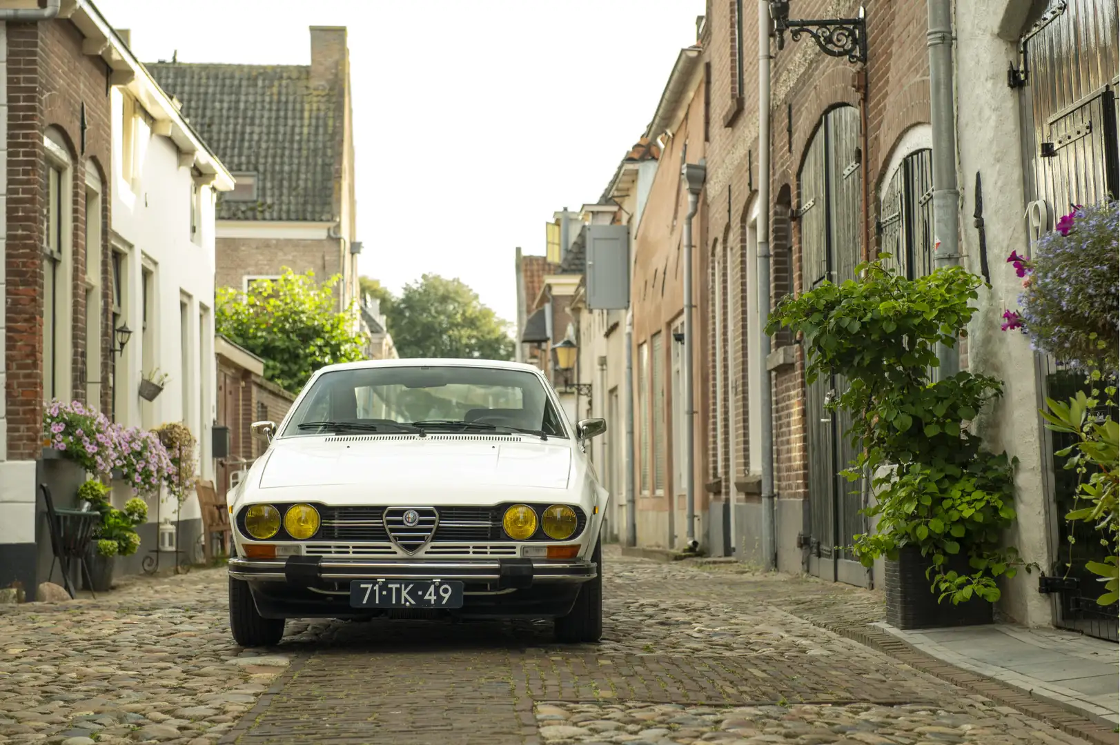 Alfa Romeo Alfetta 2.0 GT Veloce L Weiß - 2