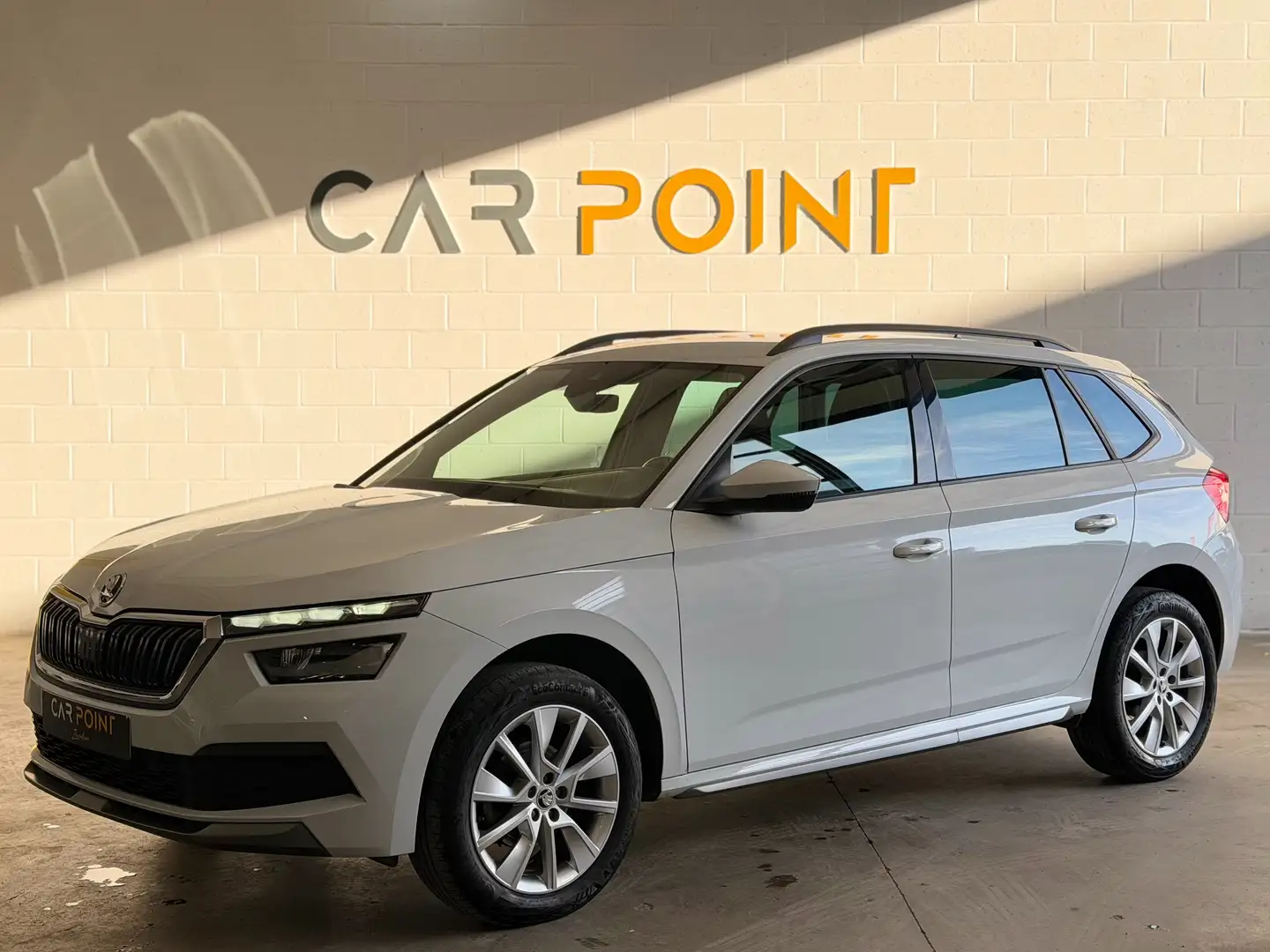 Skoda Kamiq 1.0 - CARPLAY - SIEGE CHAUFFANT - GARANTIE 12 MOIS Weiß - 1