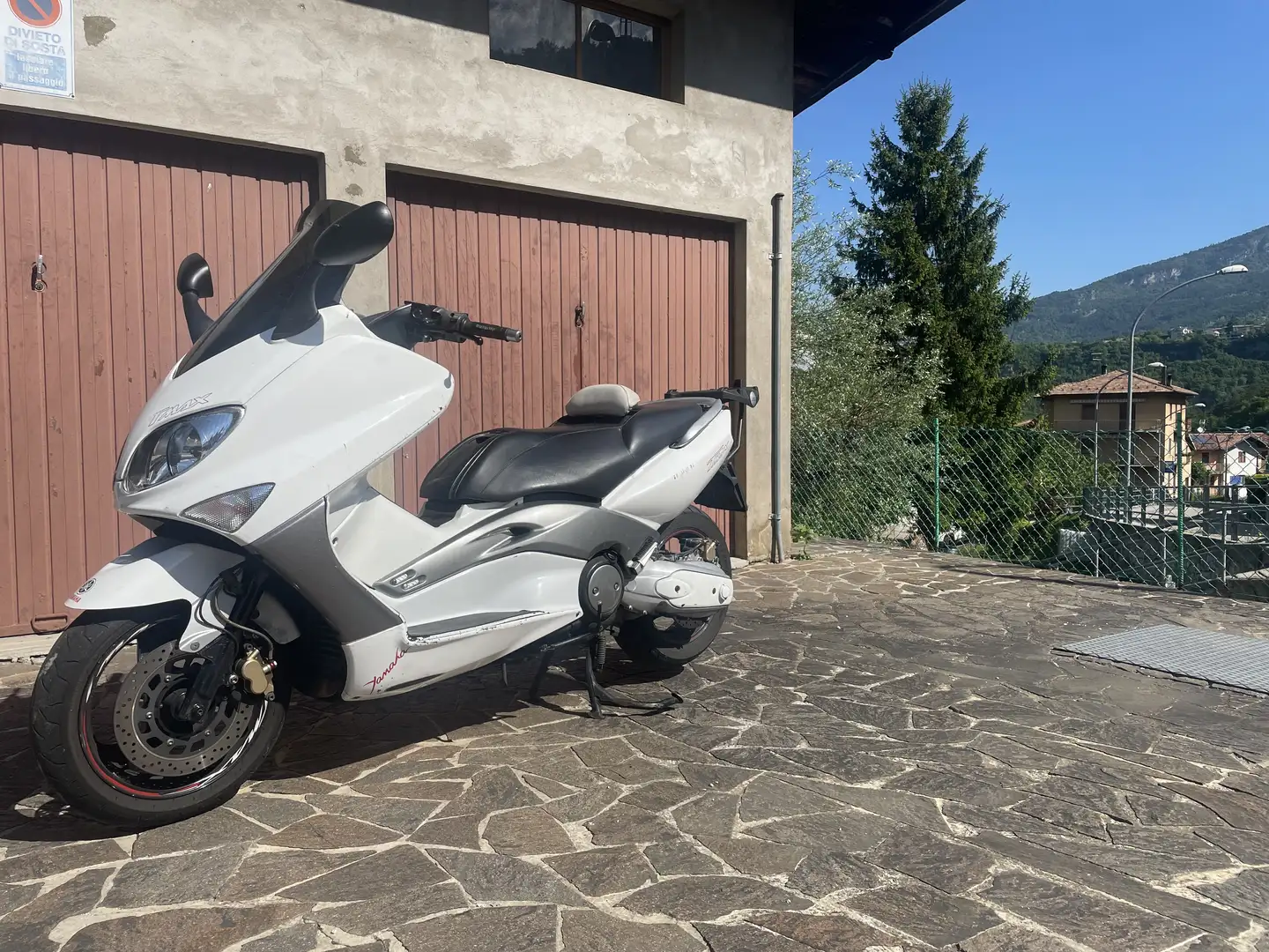 Yamaha TMAX 500 - 1