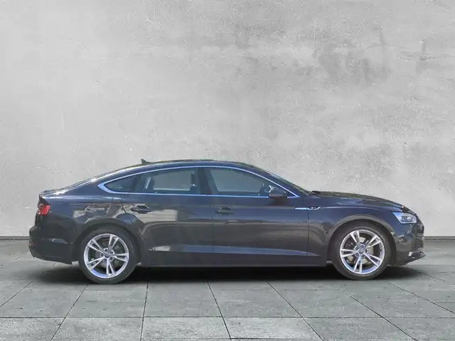 Audi A5 view 6