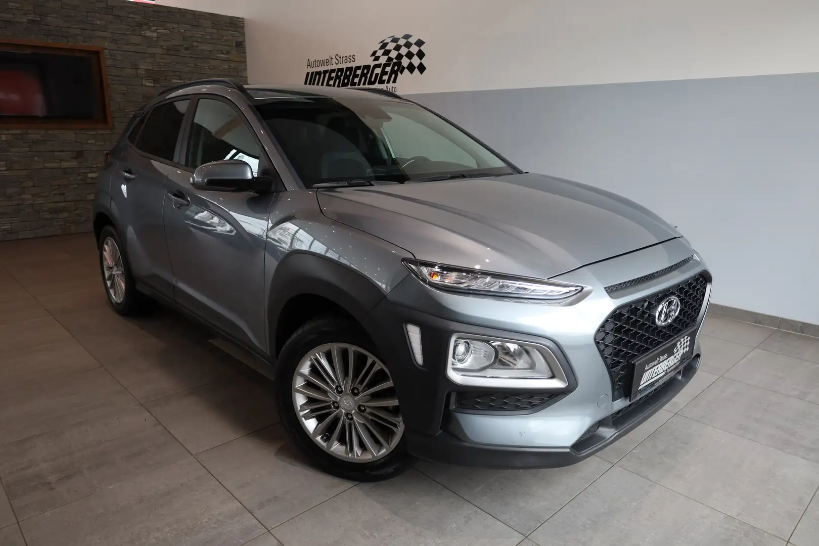 Hyundai KONA Level 3 Plus 1,6 CRDi 4WD DCT Silber - 1